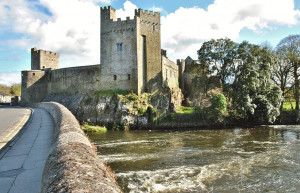 Things to do in County Tipperary, Ireland - Cahir Castle - YourDaysOut